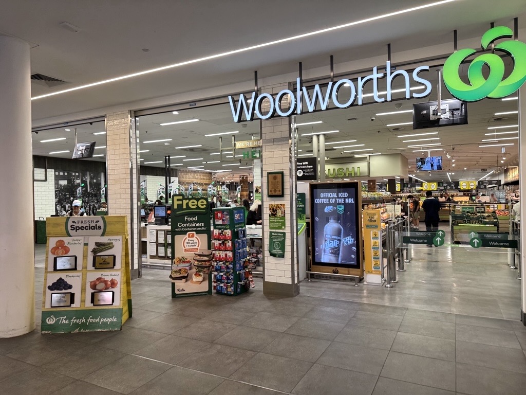 スーパーマーケット：Woolworths